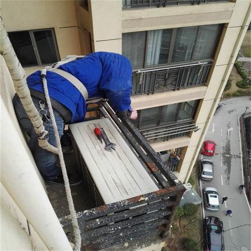 深圳布吉沙湾别墅柜机空调跳闸维修
